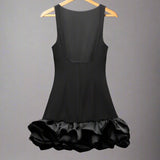 Eleganza – Rochie Mini de Damă cu Volane și Pliuri