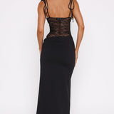 Darla – Rochie Maxie de Damă Elegantă cu Dantelă și Croială Ajustată