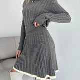 Set fustă cu rever și tricotat în cablu