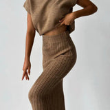 Set Asamblat: Top Tricotat Gros și Fustă Midi Tricotată cu Talie Înaltă