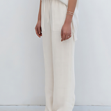 Pantaloni cu talie înaltă și croială dreaptă