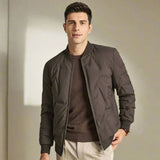 Jachetă - Amestec de Pene cu Izolație și Ușurință Termică