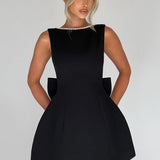 Elle – Rochie Mini de Damă cu Fundă și Perle