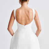 Elle – Rochie Mini de Damă cu Fundă și Perle