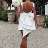 Elle – Rochie Mini de Damă cu Fundă și Perle