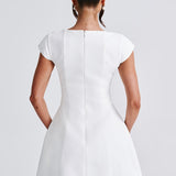 Avenel – Rochie Mini Elegantă de Damă cu Decolteu Pătrat