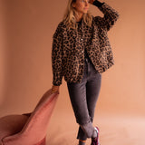 Charlene – Jachetă de Damă Elegantă cu Model Leopard