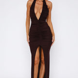 Freya – Rochie de Damă Maxi Elegantă cu Decolteu și Fustă Plisată